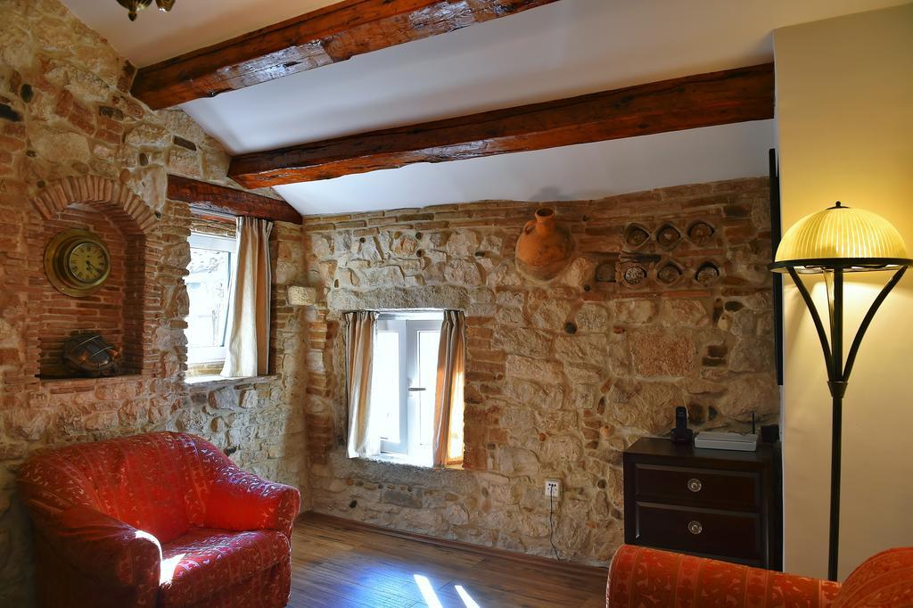 Antique Apartment Arsenale Rovinj Ngoại thất bức ảnh