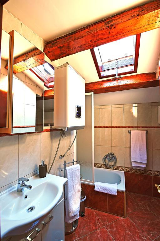 Antique Apartment Arsenale Rovinj Ngoại thất bức ảnh